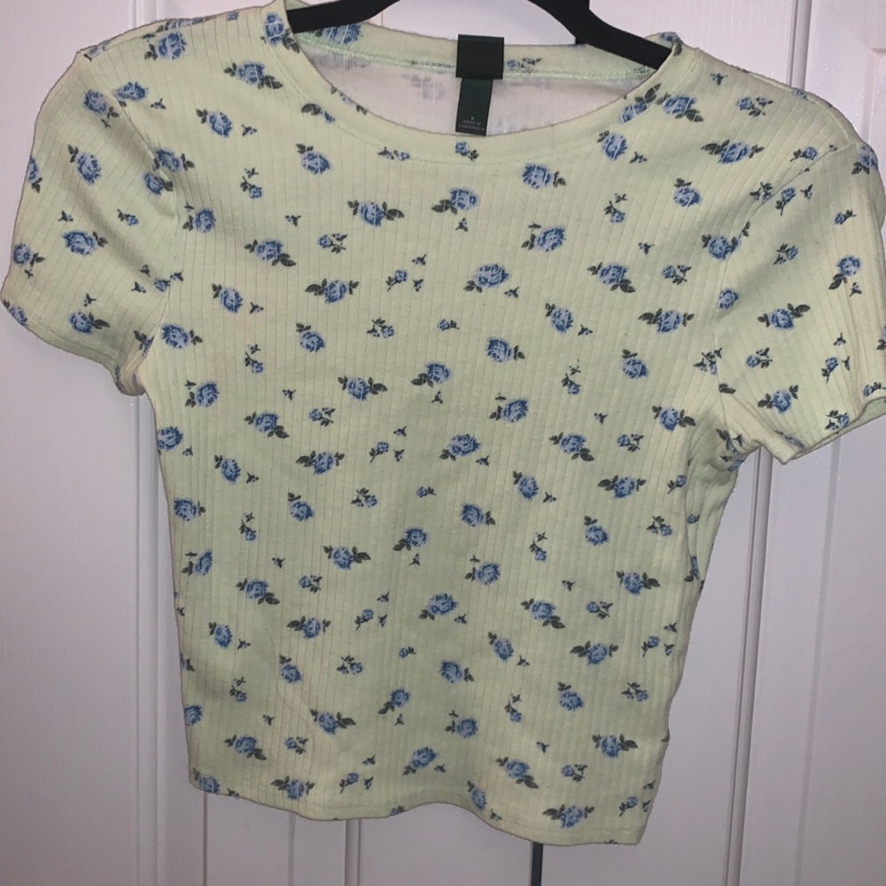 Women’s Floral Cropped Ribbed Tee